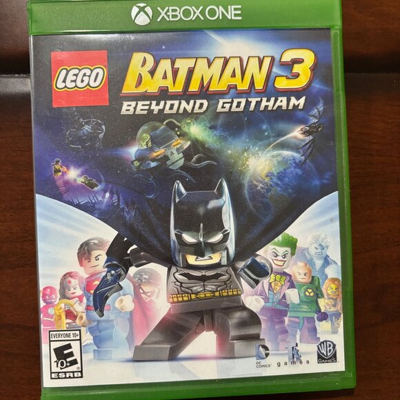 Batman 3 Beyond Gotham Video Game for XBOX ONE - Picture 1 of 3